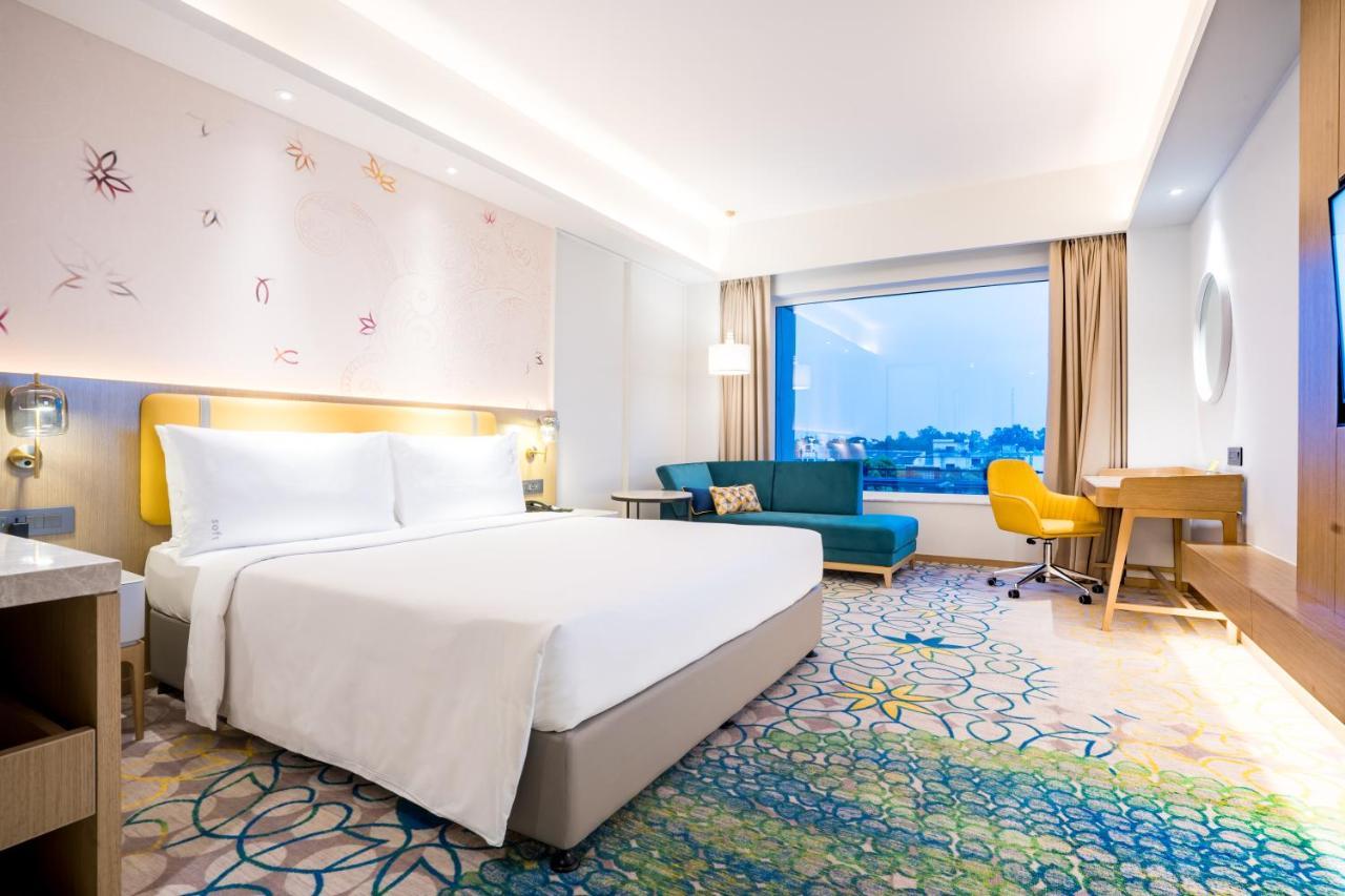 Holiday Inn Lucknow Airport By Ihg ภายนอก รูปภาพ