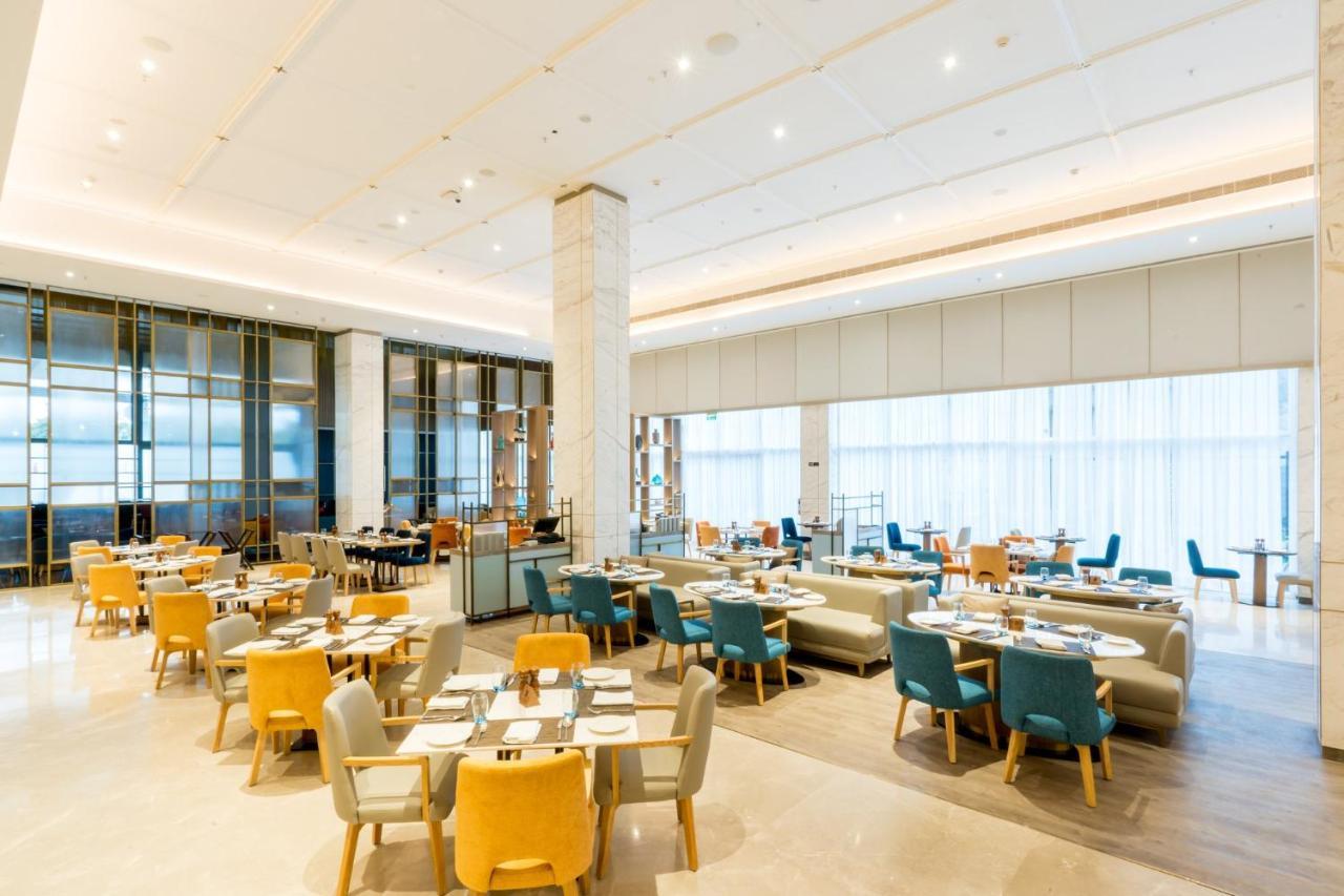 Holiday Inn Lucknow Airport By Ihg ภายนอก รูปภาพ
