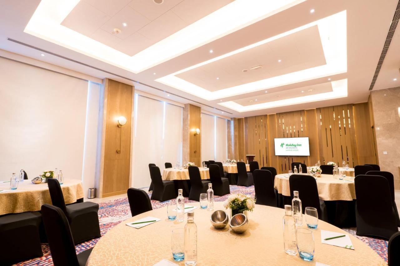 Holiday Inn Lucknow Airport By Ihg ภายนอก รูปภาพ