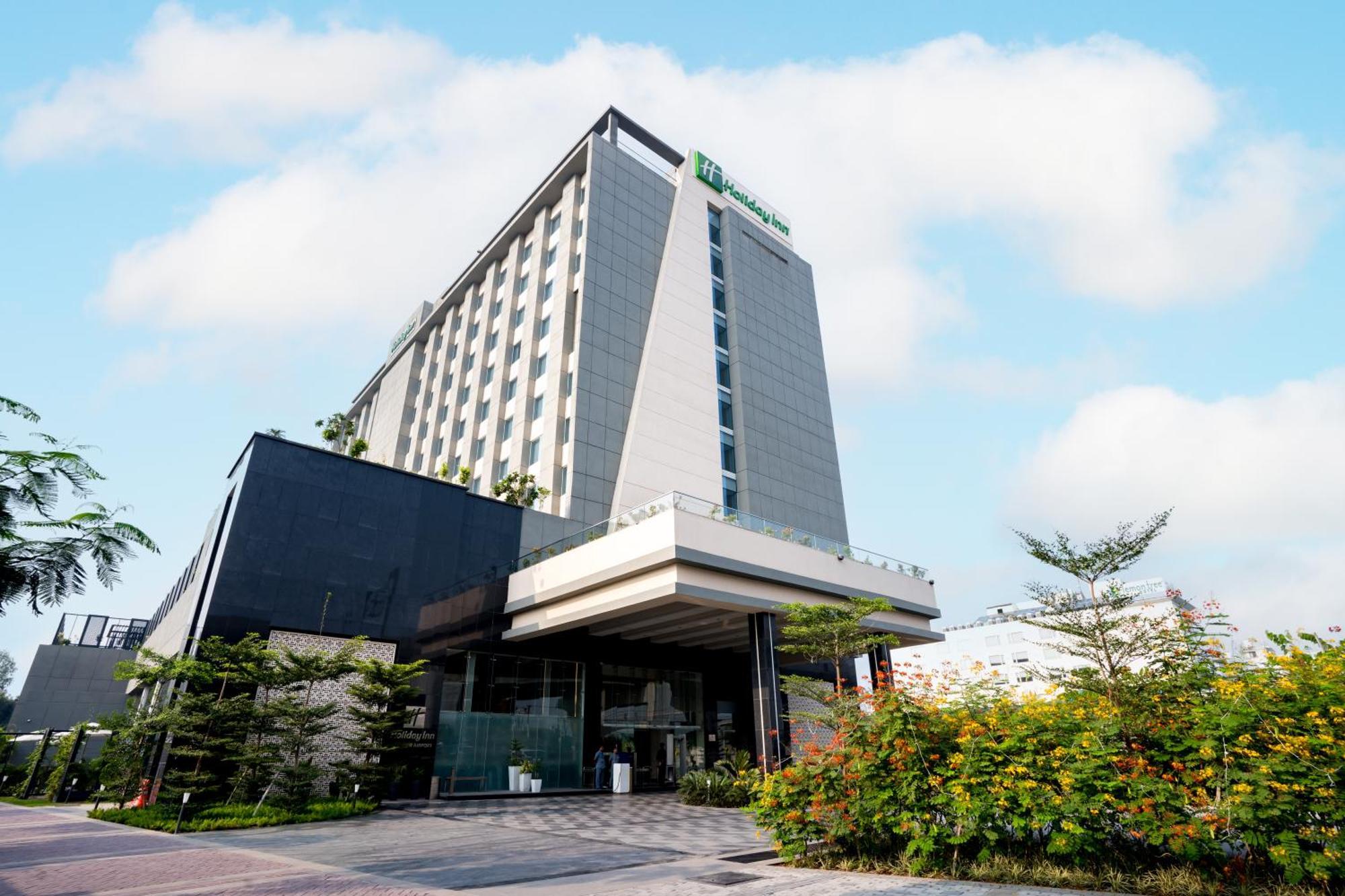 Holiday Inn Lucknow Airport By Ihg ภายนอก รูปภาพ