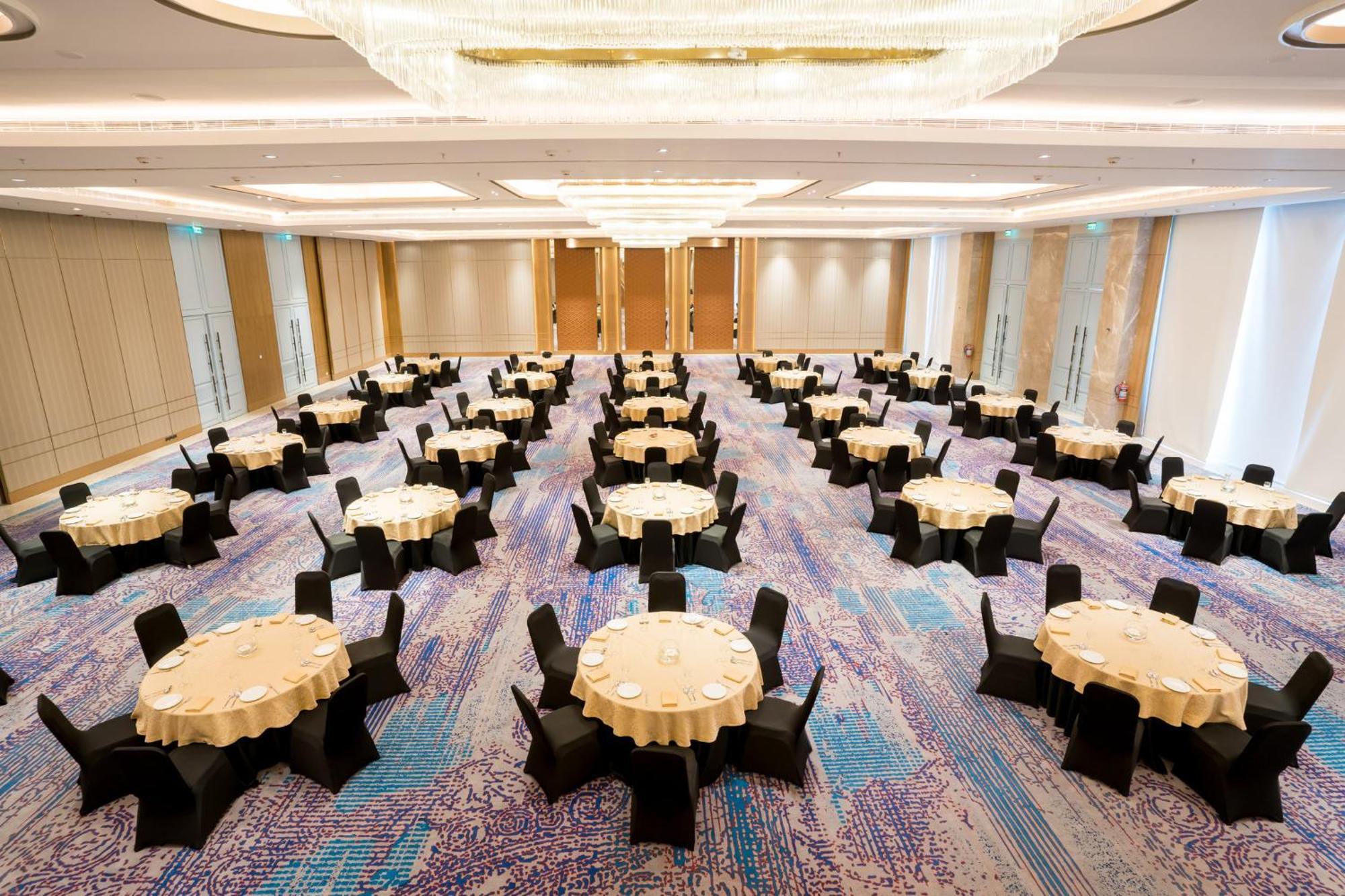 Holiday Inn Lucknow Airport By Ihg ภายนอก รูปภาพ