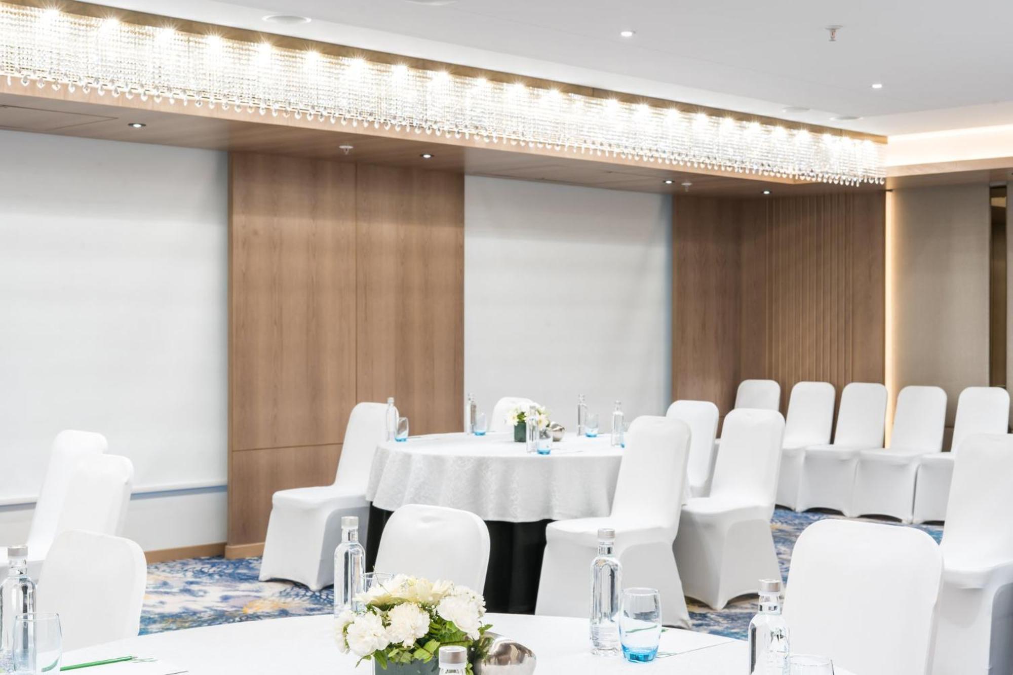 Holiday Inn Lucknow Airport By Ihg ภายนอก รูปภาพ